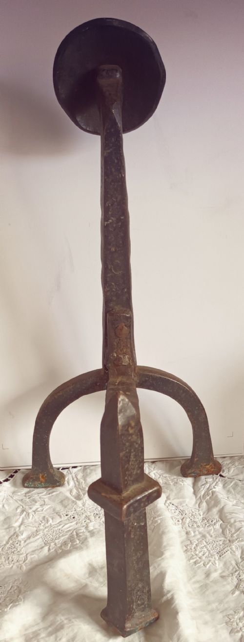 PAIR OF ANTIQUE ENGLISH VICTORIAN WROUGHT IRON ARTS CRAFTS ANDIRONS - ADDITIONAL PHOTO 6