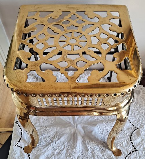 ANTIQUE ENGLISH VICTORIAN BRASS AND STEEL FOOTMAN - ADDITIONAL PHOTO 1