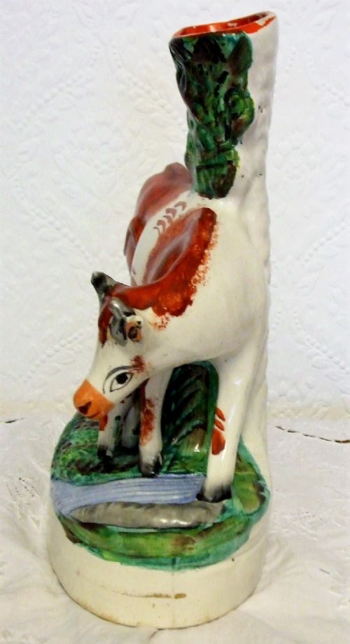 PAIR OF ANTIQUE ENGLISH VICTORIAN STAFFORDSHIRE POTTERY COW AND CALF SPILL VASES - ADDITIONAL PHOTO 3