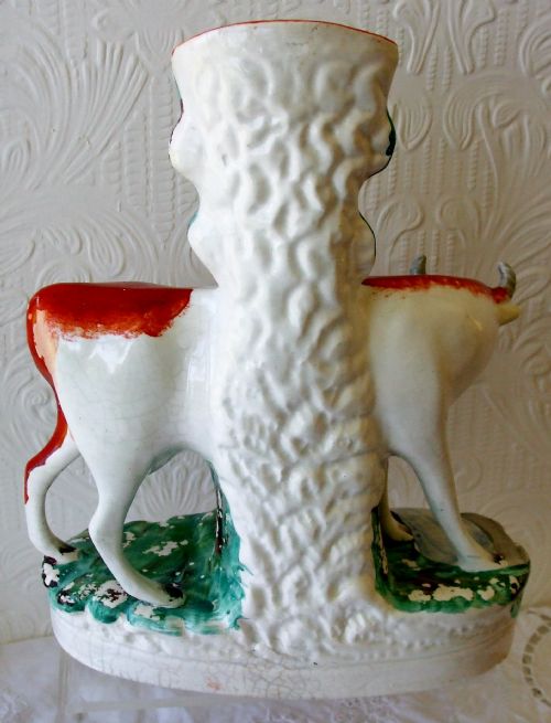 PAIR OF ANTIQUE ENGLISH VICTORIAN STAFFORDSHIRE POTTERY COW AND CALF SPILL VASES - ADDITIONAL PHOTO 9