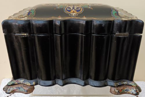 ANTIQUE ENGLISH VICTORIAN PAPIERMCH TEA CADDY - ADDITIONAL PHOTO 2