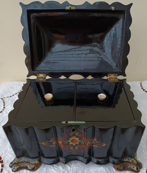 ANTIQUE ENGLISH VICTORIAN PAPIERMCH TEA CADDY - ADDITIONAL PHOTO 7
