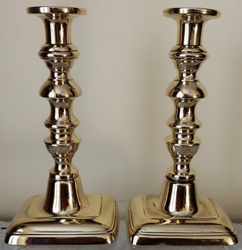 PAIR OF ANTIQUE ENGLISH GEORGIAN BRASS CANDLESTICKS JT CO