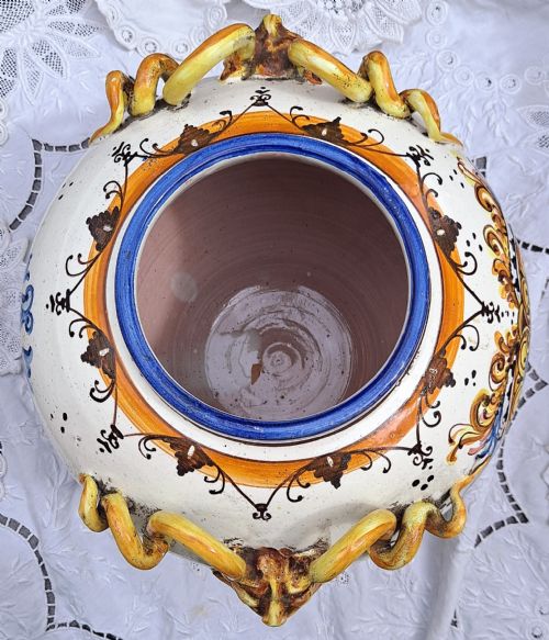 ANTIQUE VICTORIAN ITALIAN MAIOLICA VASE AND COVER - ADDITIONAL PHOTO 6