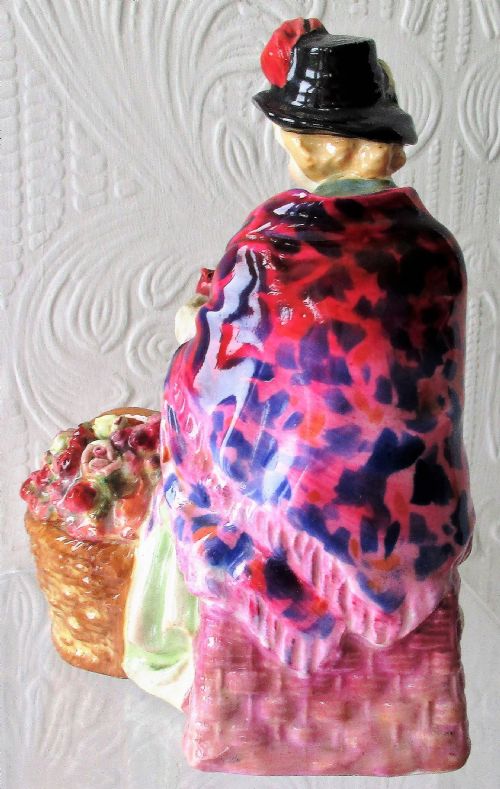 VINTAGE ROYAL DOULTON ENGLISH PORCELAIN FIGURINE ALL A' BLOOMIN' HN 1466 - ADDITIONAL PHOTO 2