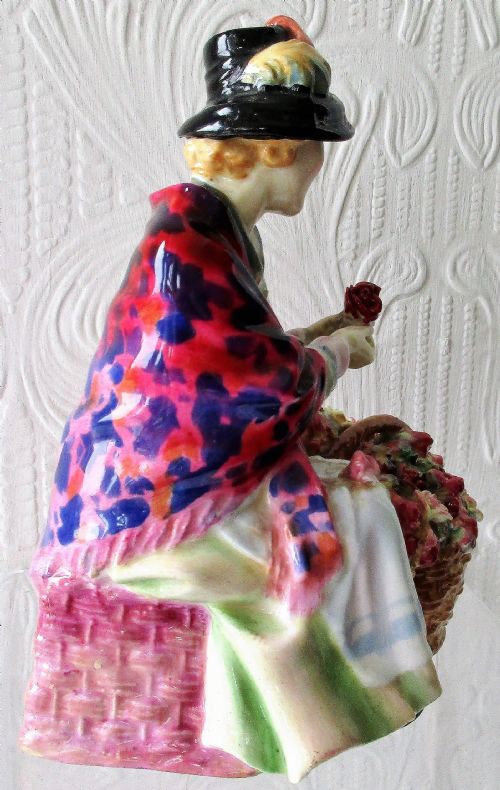 VINTAGE ROYAL DOULTON ENGLISH PORCELAIN FIGURINE ALL A' BLOOMIN' HN 1466 - ADDITIONAL PHOTO 3