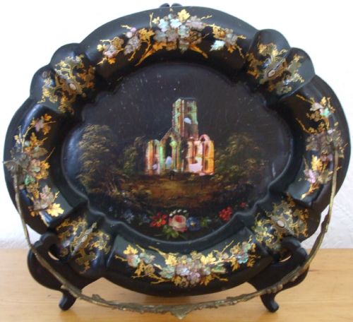 ANTIQUE ENGLISH VICTORIAN PAPIERMCH CARD BASKET