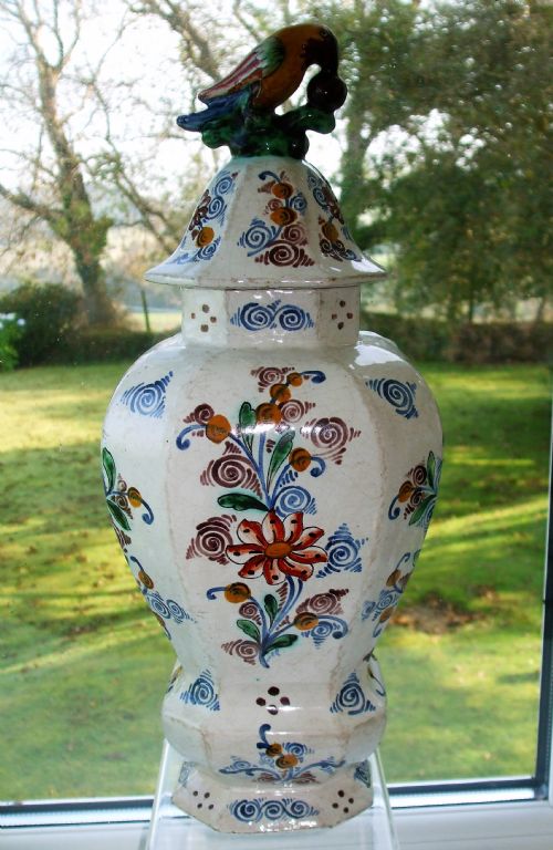 ANTIQUE DUTCH DELFTWARE VASE AND COVER - ADDITIONAL PHOTO 3