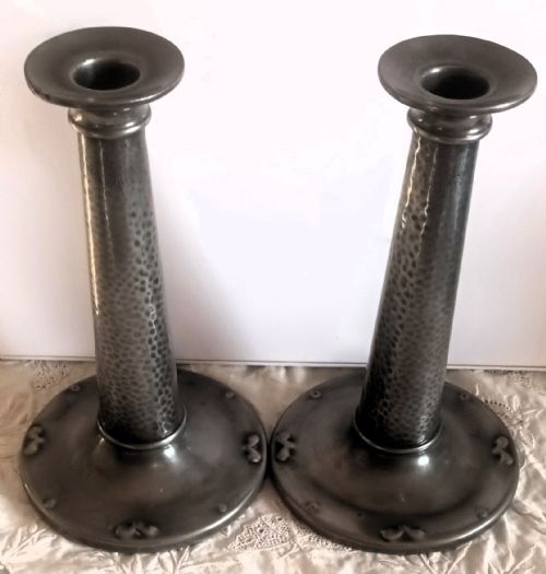 PAIR OF ANTIQUE ARTS AND CRAFTS PEWTER CANDLESTICKS - ADDITIONAL PHOTO 6