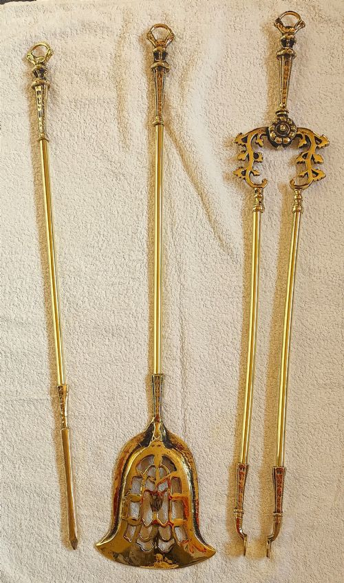 SET OF THREE ANTIQUE ENGLISH VICTORIAN BRASS FIRE IRONS - ADDITIONAL PHOTO 9