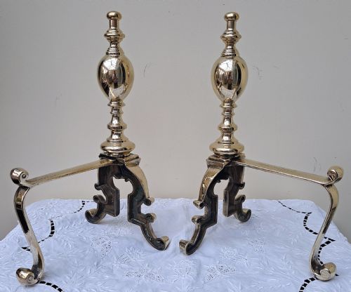 PAIR OF ANTIQUE ENGLISH VICTORIAN BRASS ANDIRONS - ADDITIONAL PHOTO 3