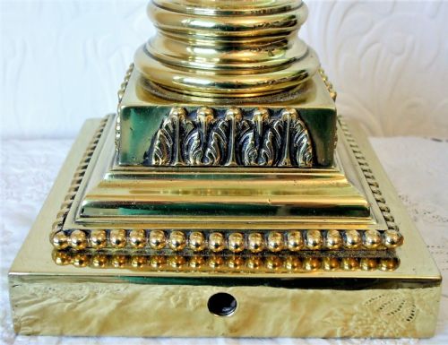 ANTIQUE ENGLISH VICTORIAN HINKS IONIC COLUMN BRASS OIL LAMP - ADDITIONAL PHOTO 4