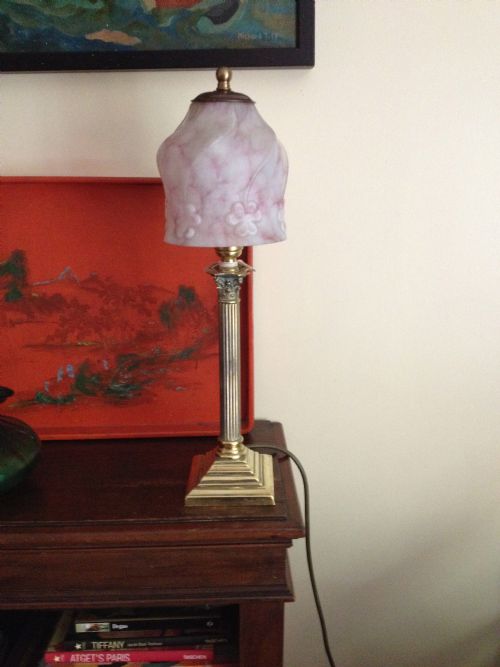 Classic Edwardian Table Lamp in Brass and Opaline