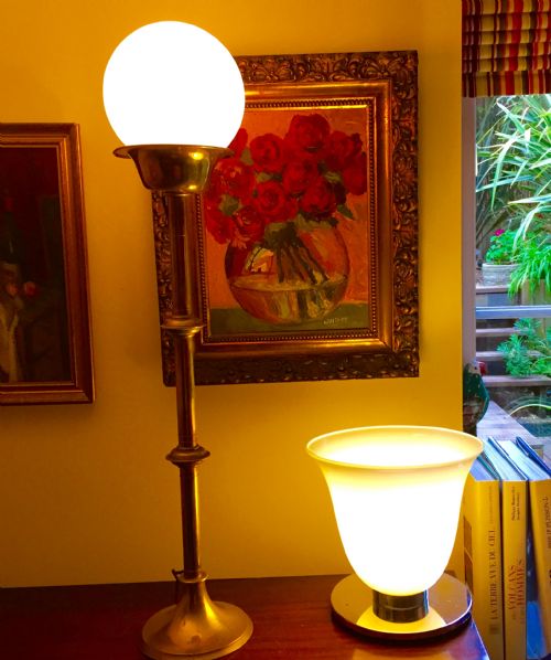 TALL PRICKET TABLE LAMP BRASS AND OPALINE - ADDITIONAL PHOTO 3