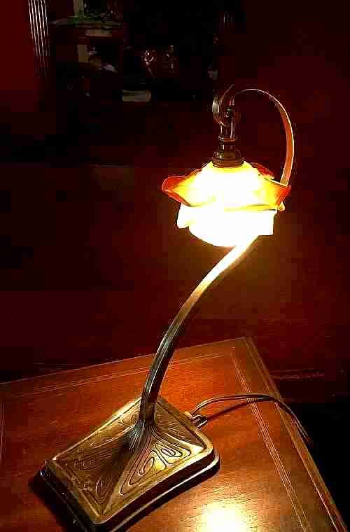 Traditional Art Nouveau Desk Lamp Bronze and Opaline
