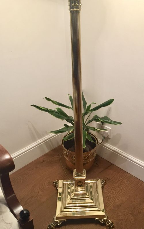 EDWARDIAN TELESCOPIC CORINTHIAN COLUMN STANDARD LAMP BRASS - ADDITIONAL PHOTO 3