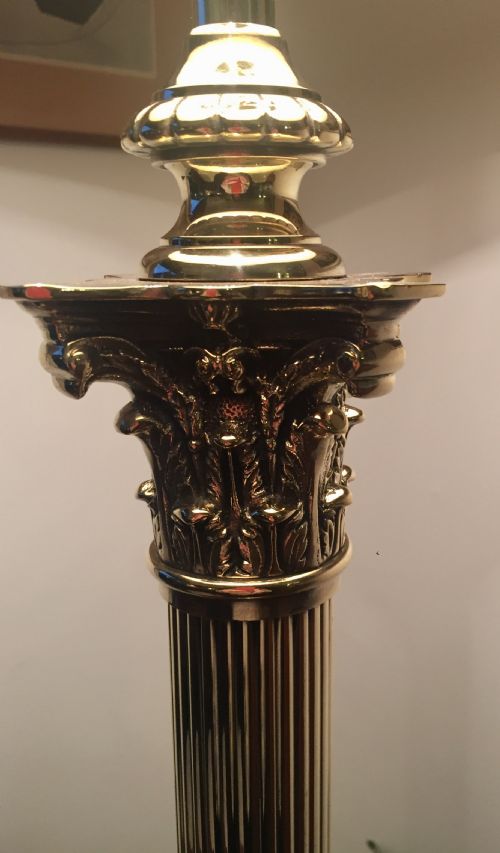 EDWARDIAN TELESCOPIC CORINTHIAN COLUMN STANDARD LAMP BRASS - ADDITIONAL PHOTO 5