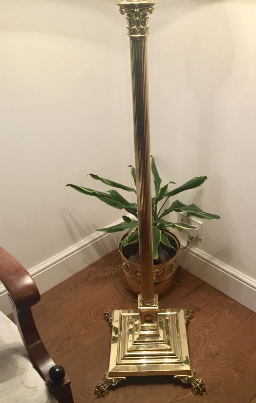 EDWARDIAN TELESCOPIC CORINTHIAN COLUMN STANDARD LAMP BRASS - ADDITIONAL PHOTO 6