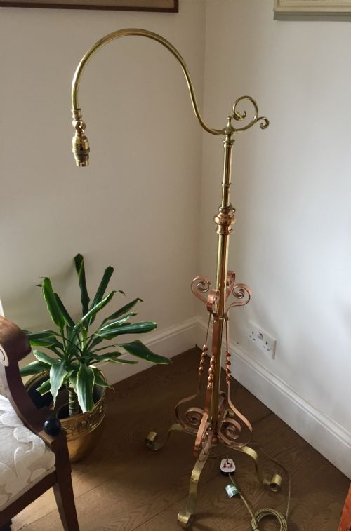 Handsome  Edwardian Standard Telescopic Articulate Lamp Brass & Copper