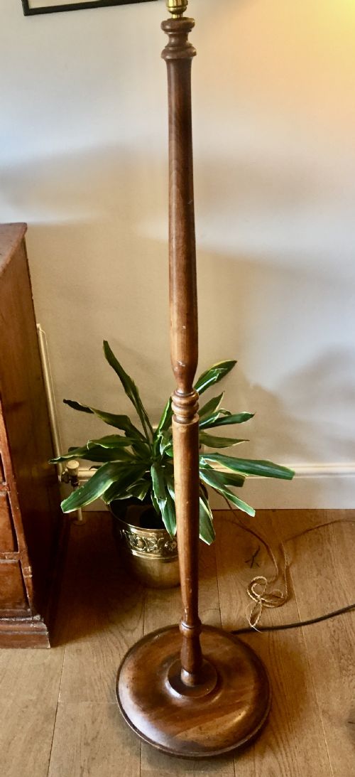 Wonderful Art Deco Standard Lamp Oak