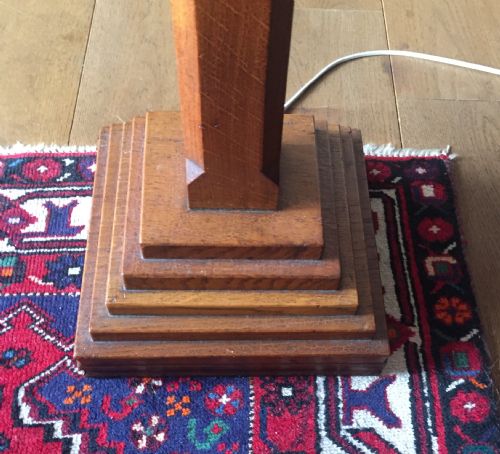 FINE QUALITY EDWARDIAN STEPPED STANDARD LAMP - ADDITIONAL PHOTO 1