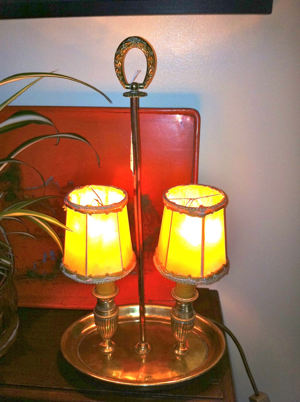 Classic 1850 Bouillotte Bureau Consol or Bedside Lamp Bronze 
