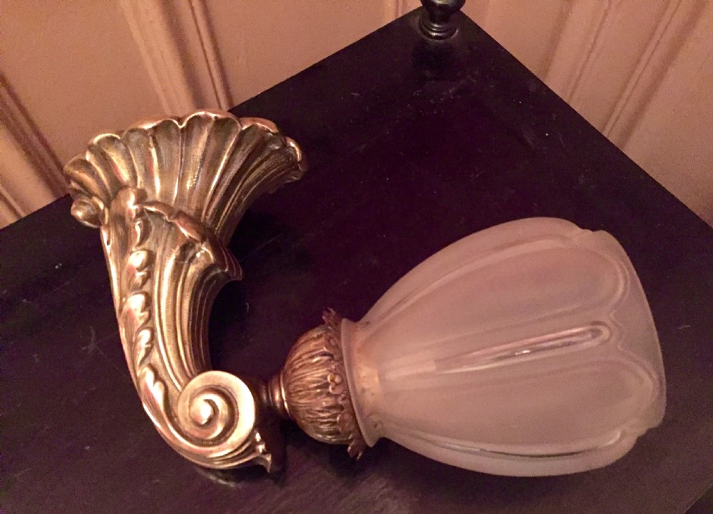 Splendid 19th Century Wall Light in Bronze and Period Shade View III