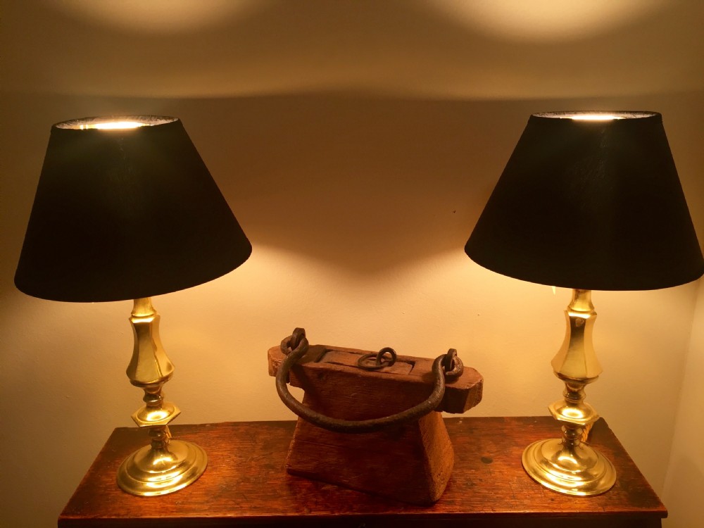 Pair Classic Consol Brass  Lamps View IV