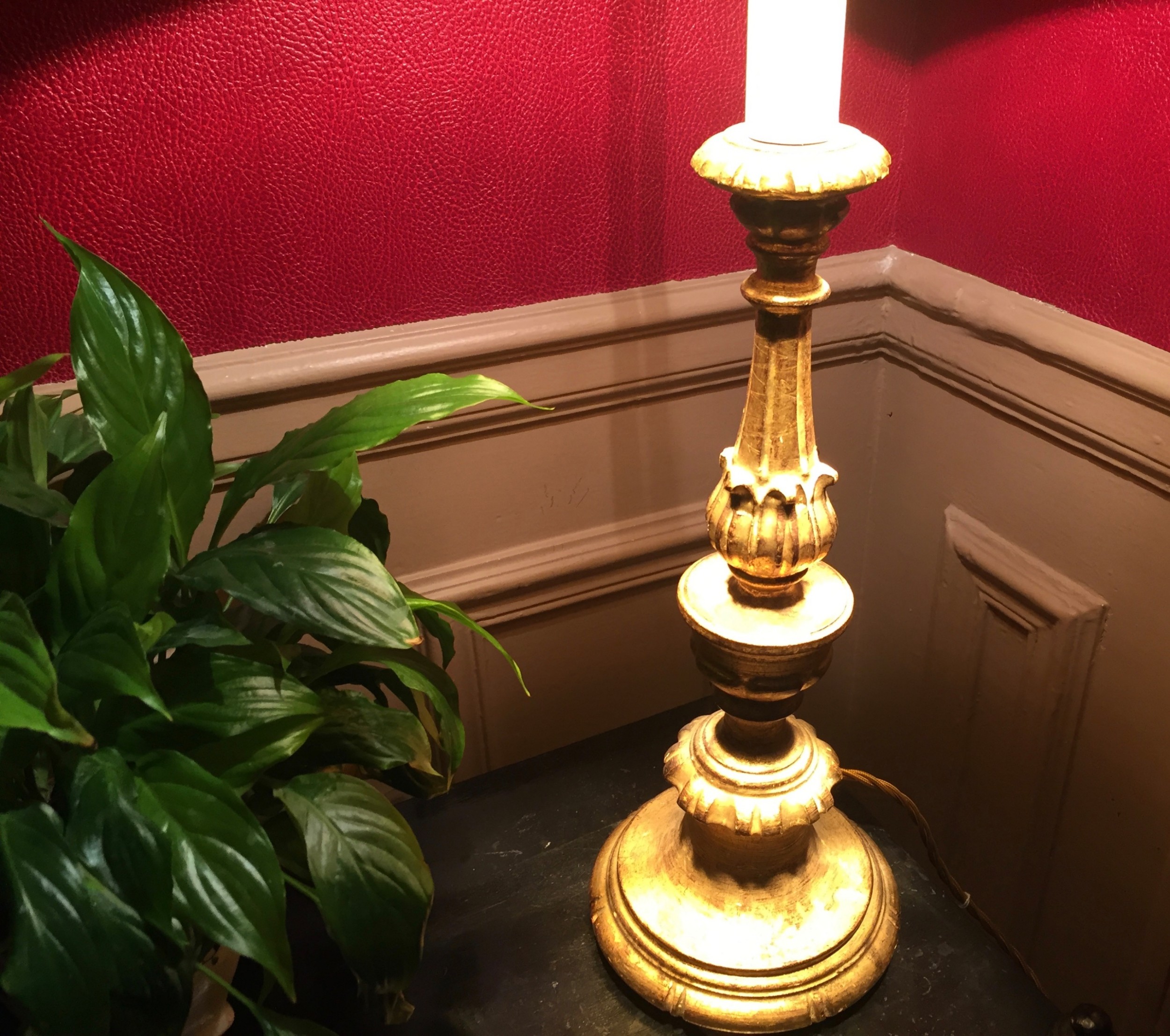 Tall Classic Italian Giltwood Table Lamp