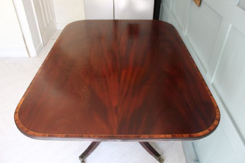 FINE REGENCY MAHOGANY BREAKFAST TABLE - ADDITIONAL PHOTO 2