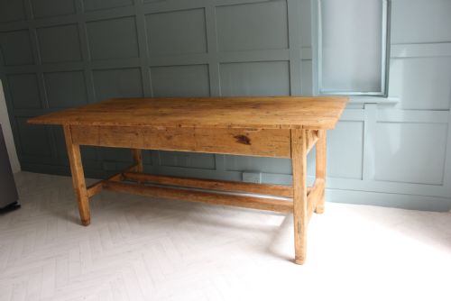 19TH CENTURY IRISH PINE FARMHOUSE TABLE - ADDITIONAL PHOTO 10
