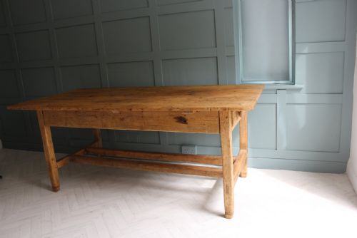19TH CENTURY IRISH PINE FARMHOUSE TABLE - ADDITIONAL PHOTO 11