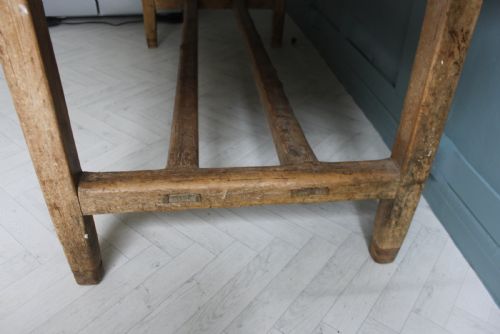 19TH CENTURY IRISH PINE FARMHOUSE TABLE - ADDITIONAL PHOTO 15