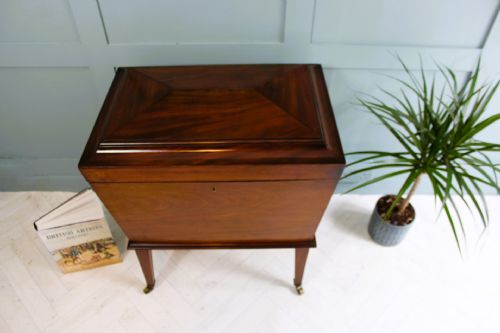 LARGE GEORGE III MAHOGANY CELLARETTE WINE COOLER - ADDITIONAL PHOTO 7