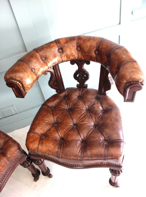 19TH CENTURY PAIR OF LEATHER LIBRARY DESK CHAIRS - ADDITIONAL PHOTO 9