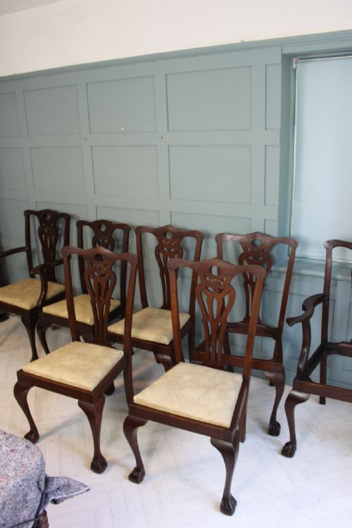 SET OF SEVEN CHIPPENDALE STYLE DINING CHAIRS - ADDITIONAL PHOTO 3