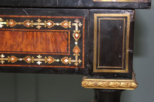 19TH CENTURY FRENCH NAPOLEON III EBONISED INLAID CARD TABLE WITH BRASS AND MOTHEROFPEARL DETAIL - ADDITIONAL PHOTO 12