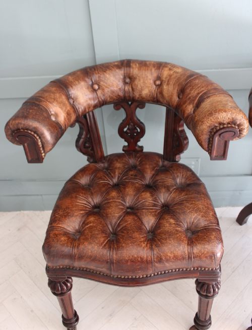 19TH CETURY LEATHER LIABRARY DESK CHAIR - ADDITIONAL PHOTO 1