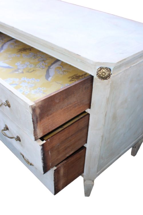 18THCENTURY ITALIANPAINTED COMMODE CHEST OF DRAWERS - ADDITIONAL PHOTO 11