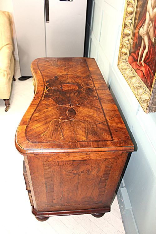 18THCENTURY AUSTRIAN BAROQUE CHEST OF DRAWERS CIRCA 1760 - ADDITIONAL PHOTO 5