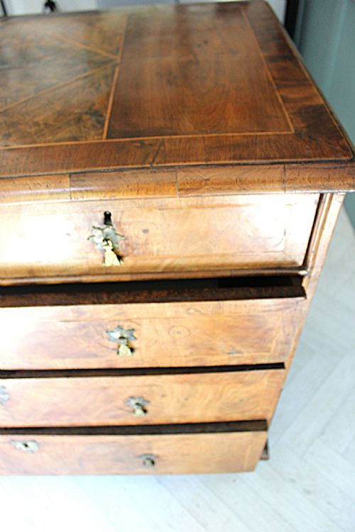 QUEEN ANNE BURR FIGURED WALNUT CHEST OF DRAWERS C1710 FINE COLOUR PROVENANCE EXCEPTIONAL EXAMPLE - ADDITIONAL PHOTO 3