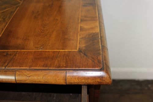 EARLY 18TH CENTURY BURR WALNUT CHEST OF DRAWERS - ADDITIONAL PHOTO 10