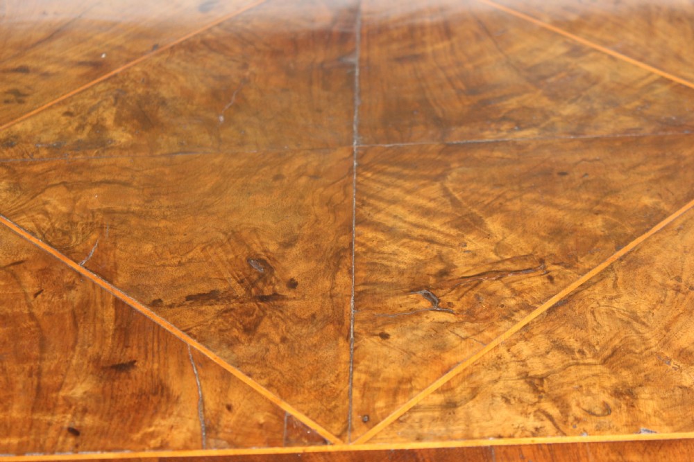 Early 18th century Burr Walnut Chest of Drawers View XII