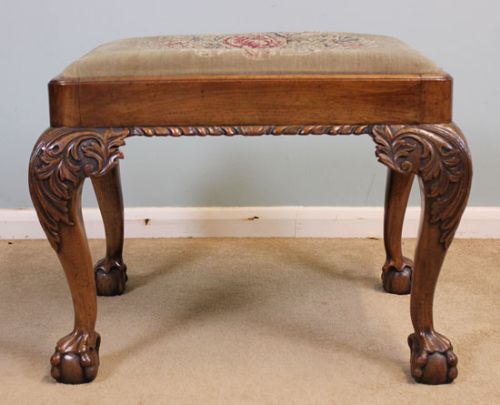 Antique 20th Century Quality Walnut George III Style Stool