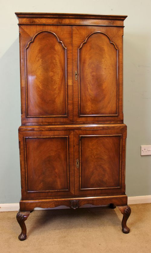 Antique Walnut Cocktail Drinks Cabinet,