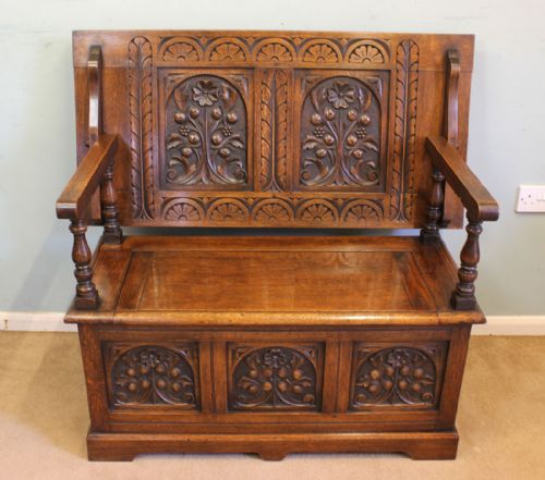 Carved Oak Monks Bench / Settle / Hall Seat