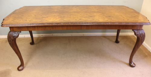 Burr Walnut Queen Anne Style Dining Table