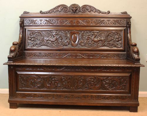 Victorian Oak Settle / Hall Seat / Monks Bench