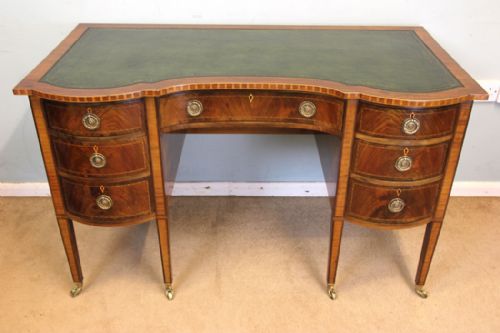 Quality Edwardian Inlaid Mahogany Kneehole Writing Desk