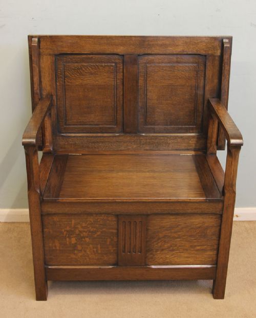 Quality Oak Small Monks Bench / Hall Seat / Box Settle.